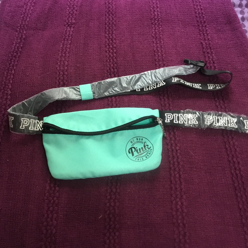 VS pink fanny pack